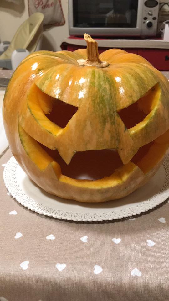 preparare la zucca di halloween, Jack o lantern, lavori di halloween con i bambini, trevaligie preparare la zucca di halloween, Jack o lantern, lavori di halloween con i bambini, trevaligie