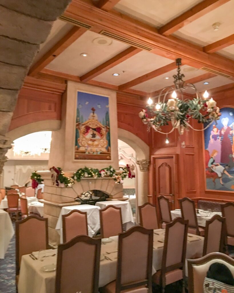 Dove mangiare a Disneyland. Auberge de Cendrillon.