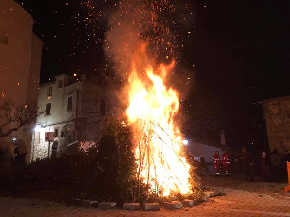 I fuochi di San Giuseppe a Itri. Eventi nel Lazio I fuochi di San Giuseppe a Itri. Eventi nel Lazio