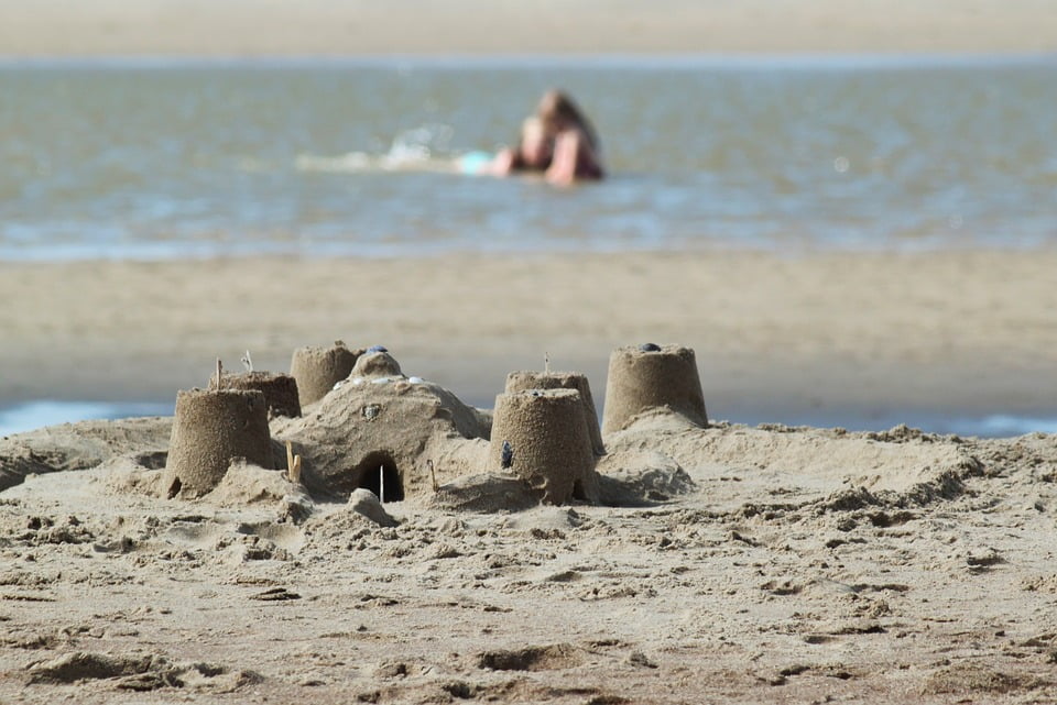 Vacanza al mare con i bambini. Guida semiseria Vacanza al mare con i bambini. Guida semiseria