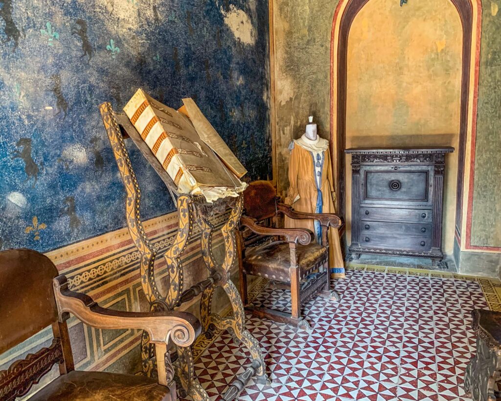 Capalbio. Il balcone della Maremma. La Torre aldobrandesca di capalbio