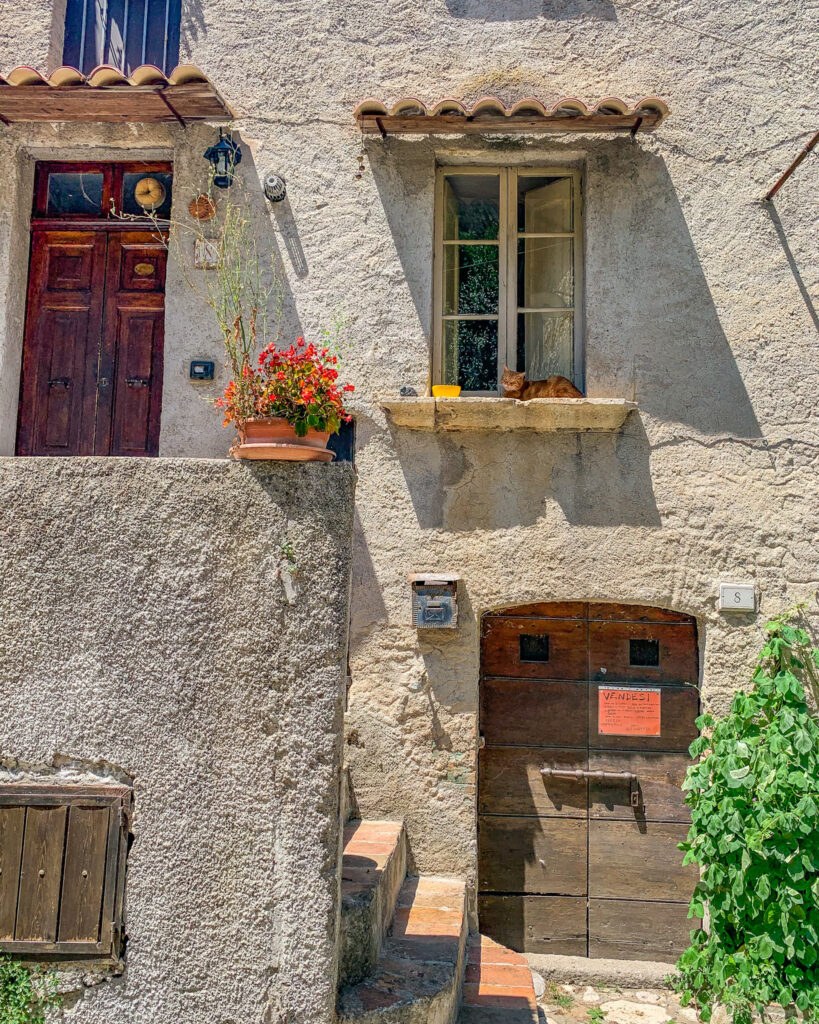 Stifone in Umbria. Il borgo delle sorgenti sul fiume Nera.