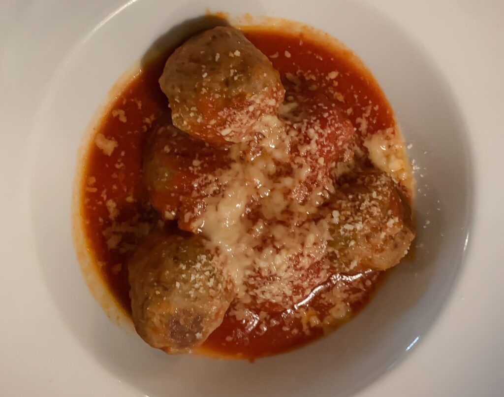 Dove mangiare a Perugia, polpette & co. La pecora nera