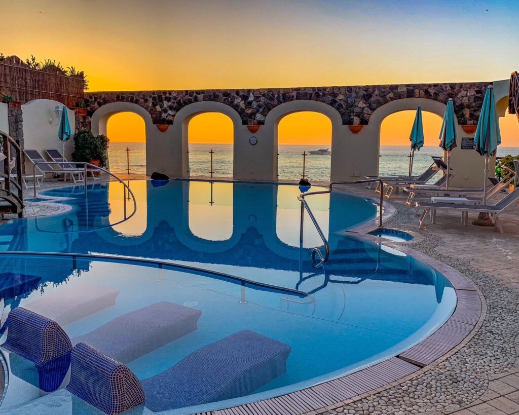 Dove dormire a Ischia. Hotel Tritone a Forio