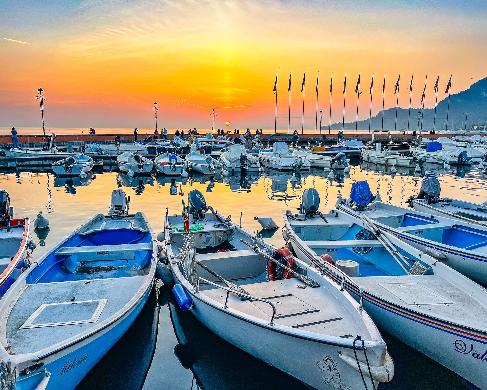 Garda, cosa fare nel borgo che da il nome al lago