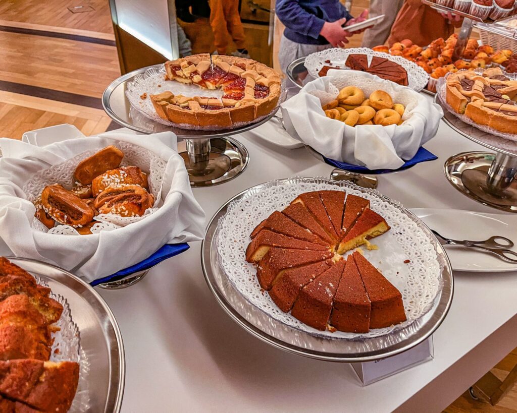 Albergo panoramico a Napoli, Hotel Royal Continental 4 stelle