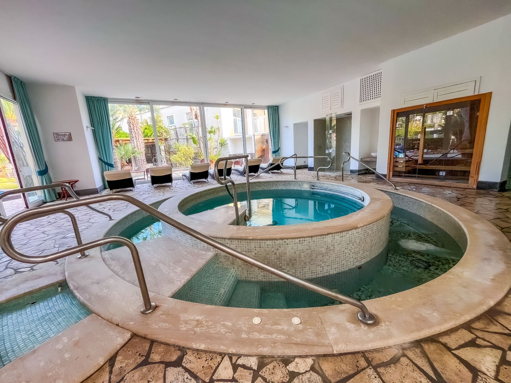 Terme e artrosi, proprietà curative delle acque termali di Ischia.