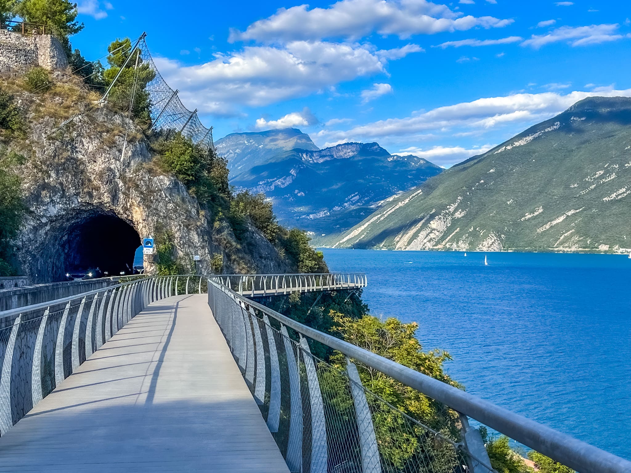 La Ciclovia del Garda. Guida completa